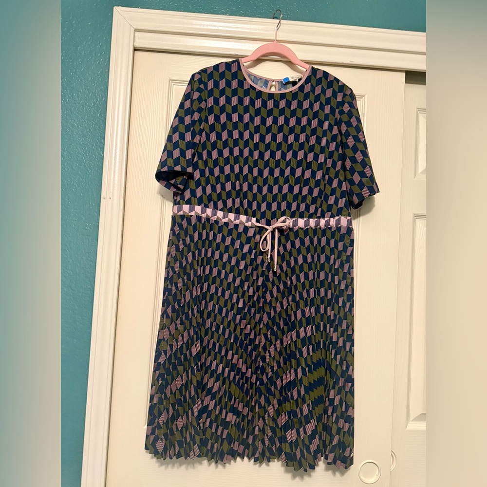 Ted Baker London - Colour by Numbers Geometric Print Drawstring Dress